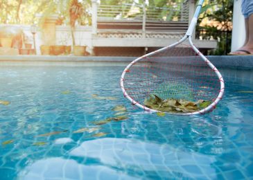 الدليل الشامل لكيفية تنظيف المسابح والمحافظة عليها